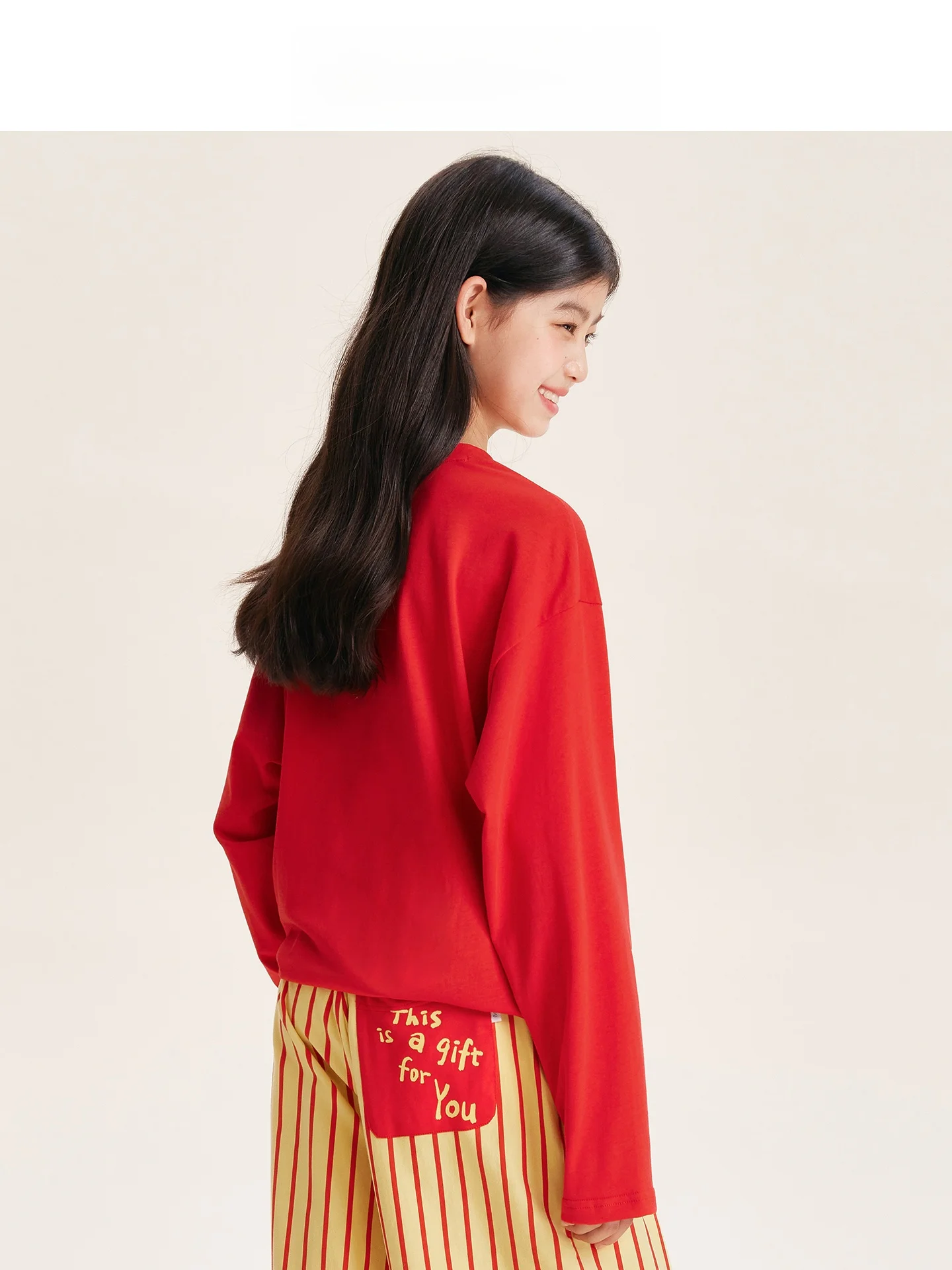 長袖コットンTシャツ【女児・春用・ベニーにデザイン】：こどもの日人気のプレゼントとしての実用性と選定基準