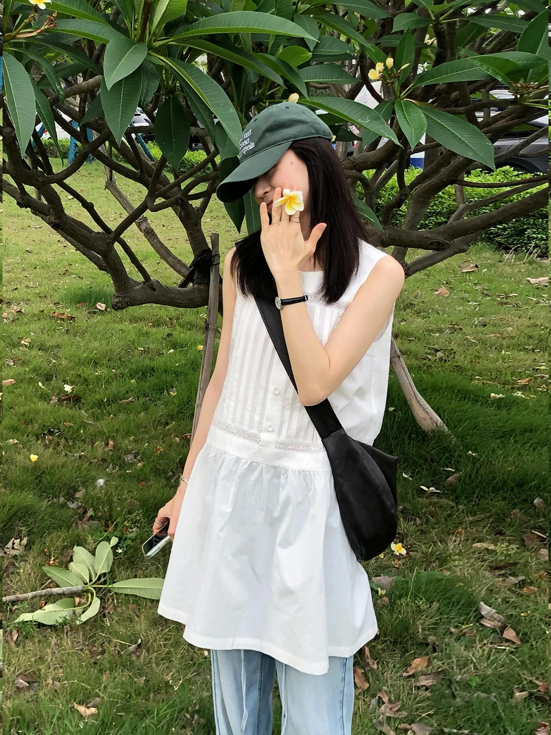 夏用白色无袖Aラインワンピース：ぽっちゃり女子の夏コーデに最適な韓式デザイン