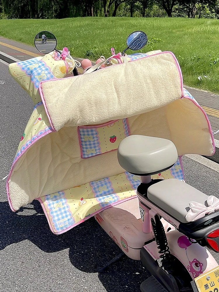電動バイク用高保温防風カバーDF0372：冬季通勤時の風邪予防と車両保護の実証