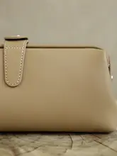 手作りソフトレザー化粧ポーチ【本革・収納便利・ハンドバッグ・携帯用洗面用具入れ】