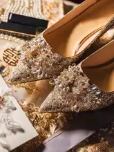 シャンパン色のビジュー付きハイヒールウェディングシューズ【細いヒール・ドレスアップ対応】