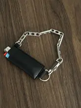 高級感のあるシンプルなデザイン！個性的な金属チェーン付きキーリング【赤と青のアクセント】