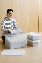 透明なマット仕上げの収納ボックス【蓋付き・おもちゃ・衣類整理用・重ねて収納可】