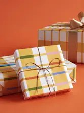 おしゃれなチェック柄ラッピングペーパー【誕生日・ギフト用】