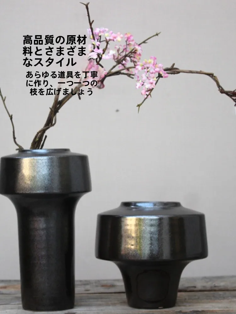 和室に合うモダンなインテリアグッズを選ぶには？禅スタイルの花瓶が解決する3つの理由
