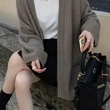 秋冬用の純羊毛ニットカーディガン【ゆったりした中長丈・柔らかな質感】