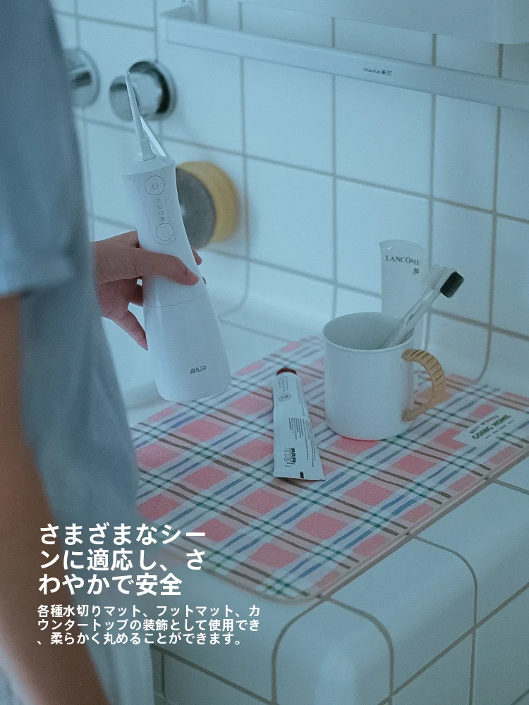 吸水マットシリカゲル製：梅雨時期の湿気対策に最適な洗面台・トイレ対応タイプ