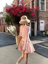 木耳花辺デザインの長袖トップス【フィット感・春用】とフラワープリントのハイウエストスカート【女性用・極上の柔らかさ】（セットアップ対応）