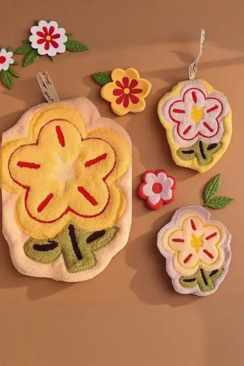 可愛いキッチン＆バスルーム用タオル【吸水性・フック付き・刺繍デザイン】