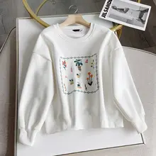 刺繍入りフラワープルオーバー【ルーズフィット・学院スタイル・春用】