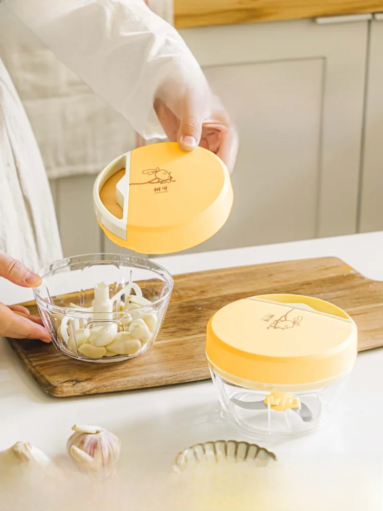ハンドミルとは？手動にんにく潰し器の実用性と使い方を徹底解説