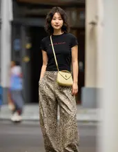 華やかなデザインのストレッチフィット半袖Tシャツ【バイカラー・プリント柄】