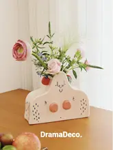 ユニークなデザインの陶器製フラワーヴェース【造花・乾燥花・インテリア装飾用】