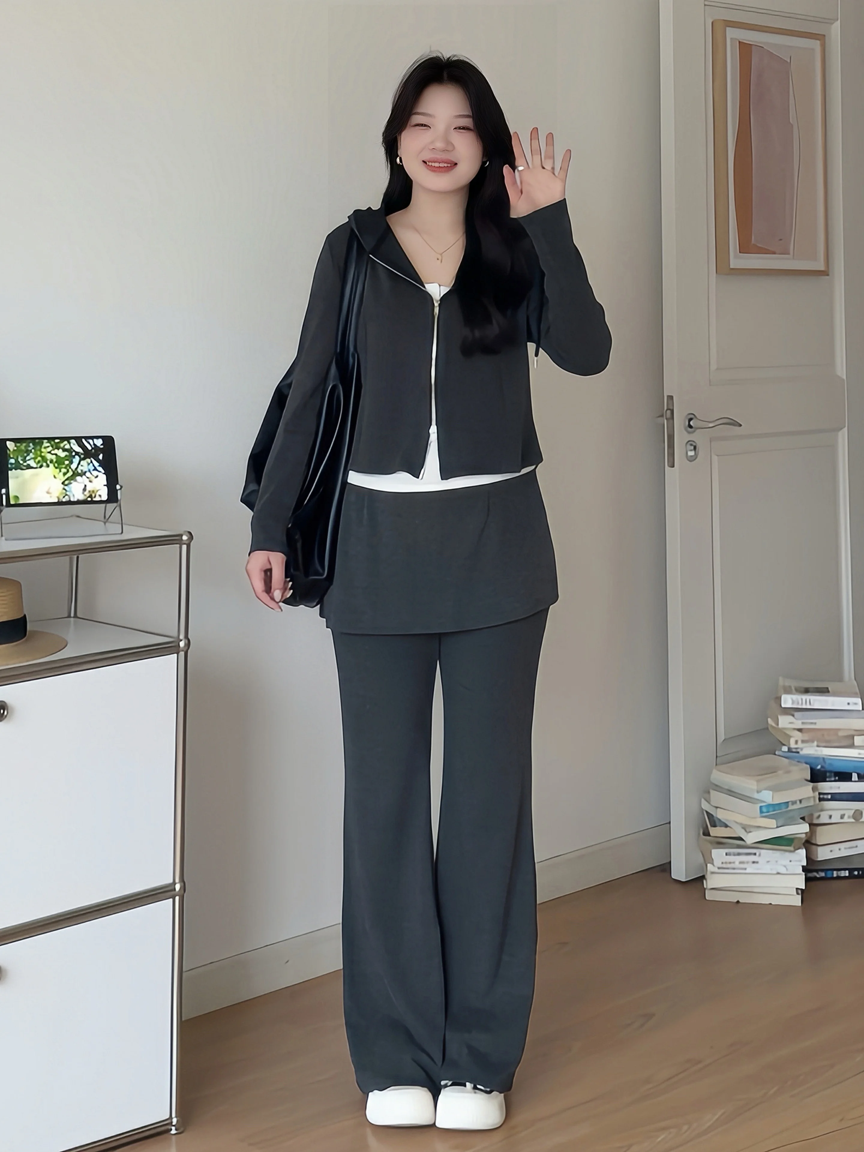 ヘッドホンをかけながら通勤するとき、どんな服が最適なのか？