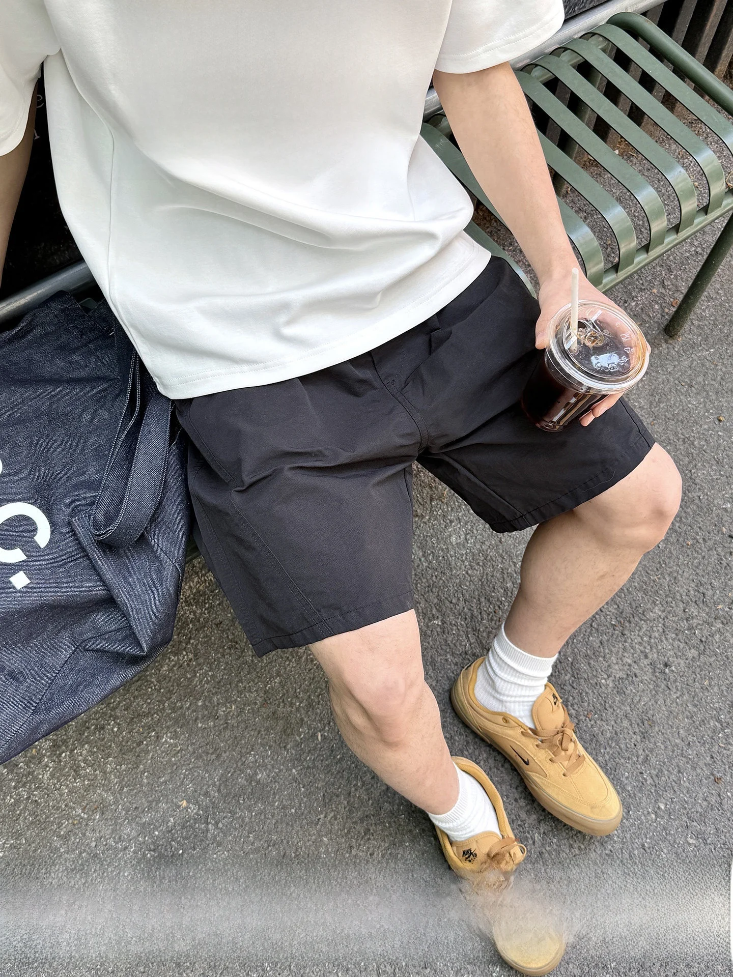 10代の夏に着るパンツは、どう選ぶ？