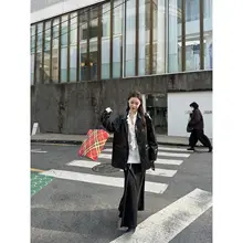 エレガントなレトロレースシャツ【女性用・ビンテージスタイル・気品あるデザイン】