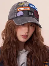 ユニークなロゴデザインのキャップ【男女兼用・日除け・ヴィンテージ風・浅いツバ】
