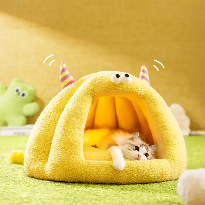 冬用密閉型猫ハウス【保温・子猫用・モンゴル風デザイン】