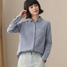 快適なコットンの白い女性用シャツ【春秋用・ゆったりしたデザイン・長袖】