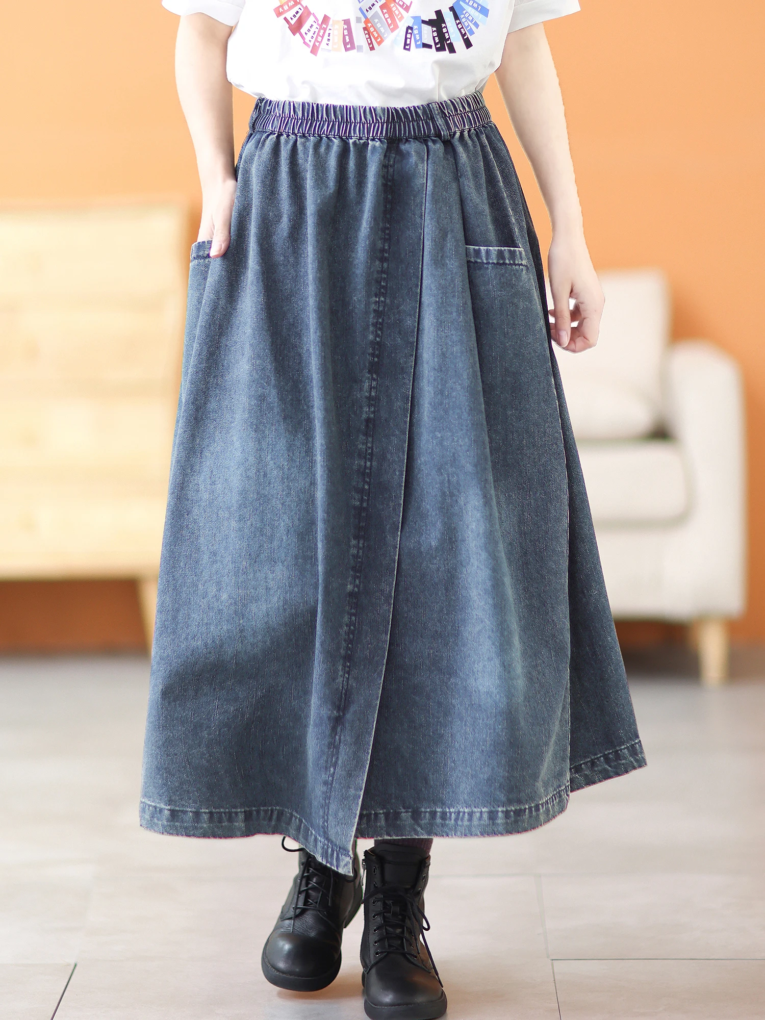 Y2Kファッションの特徴とは | アシンメトリーとリラクシーフィットの定義