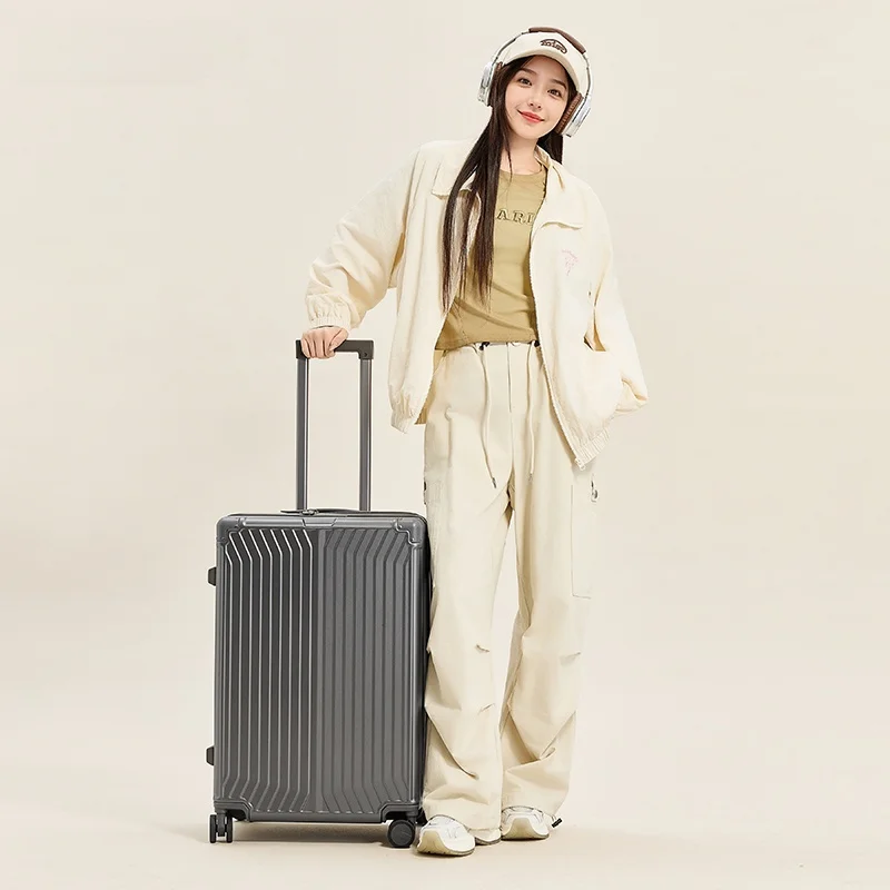 ボストンバッグ スーツケース 45L 大容量旅行用キャリーバッグの実用性と性能解析