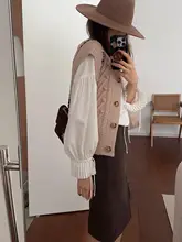 ベスト レディース ウール100% ざっくり編み ヴィンテージ ポンポン付き ハンドメイド あったか 「ohmyshop」