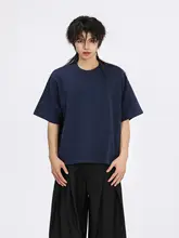 個性的な都市風デザインのプレーンショート丈Tシャツ【オーバーサイズ・短袖・シンプル】