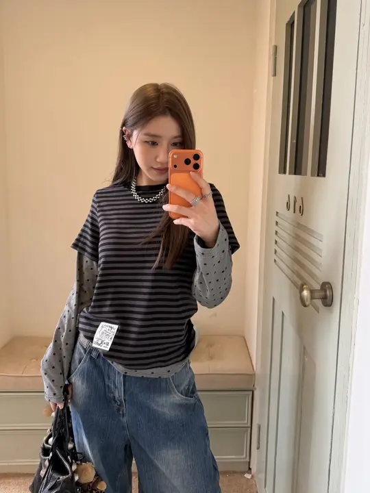 ストライプとドットのデザイン！レディース長袖Tシャツ【春用・クルーネック・おしゃれな重ね着風】