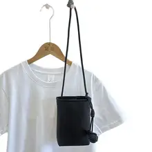 春季デザイン！PUレザー製 レディースショルダーフォンケース【シンプルな刺繍ボール・縦型】