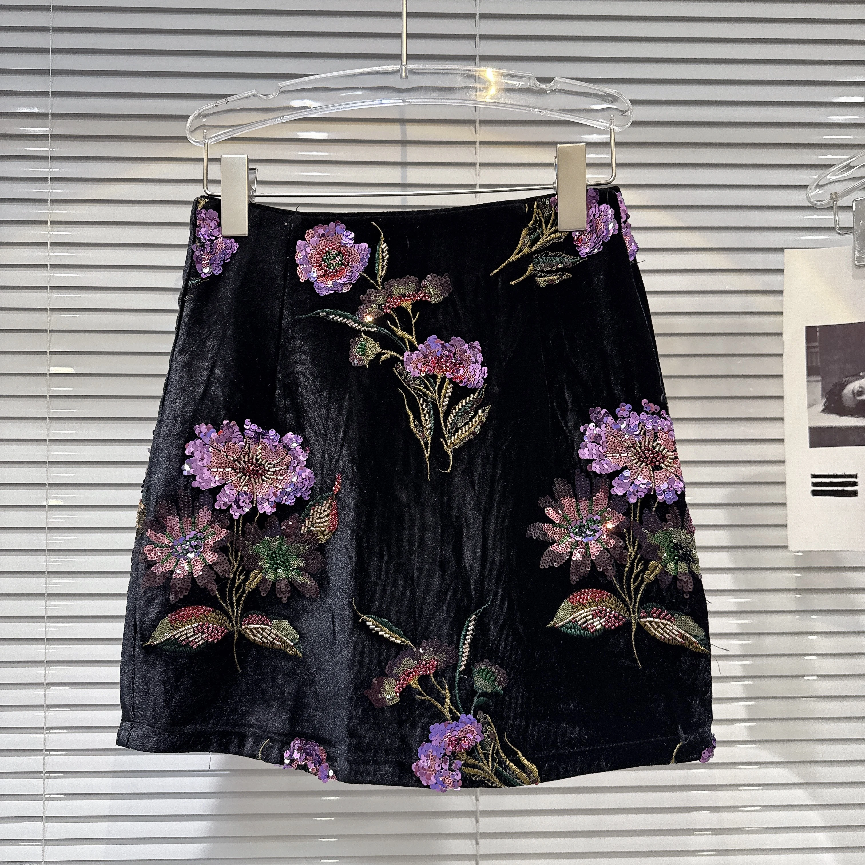 1500円 プレゼント 女性 おしゃれ おすすめ？80年代 ファッション レディース にインスパイアされた今季のベストアイテムとは？