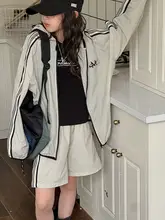 女の子用 UVカットパーカーとショートパンツ【お洒落・通気性・フード付き】（セットアップ対応）