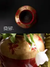 手描きの蜜蜂デザイン赤釉陶器のフラワーベース【安宅用・インテリア装飾】