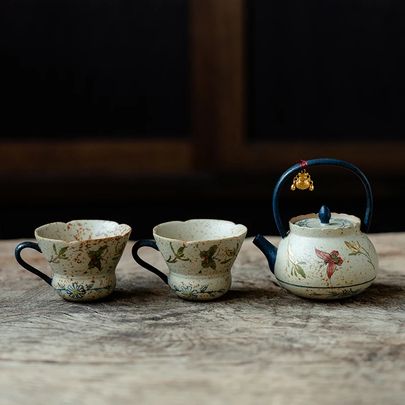 手作り茶壺を選ぶべき理由は？その美しさと心地よさが、日常のストレスを和らげる