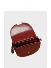 復古風デザインのフラップショルダーバッグ【上品・個性的な個々の小さな角バッグ・斜め掛け対応】