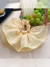 淡い黄色の格子柄ラップスカートヘアゴム【フリル装飾・高級感・おしゃれなポニーテール用】