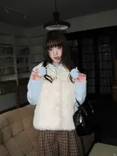 米色のパッチワークニットベスト【厚手・冬用・すっきりシルエット・少女向け】