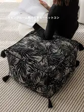 フランス風のビンテージファブリッファ用オットマン【黒白・やわらかなクッション・飾り窓用・ラグマット】（セットアップ対応）