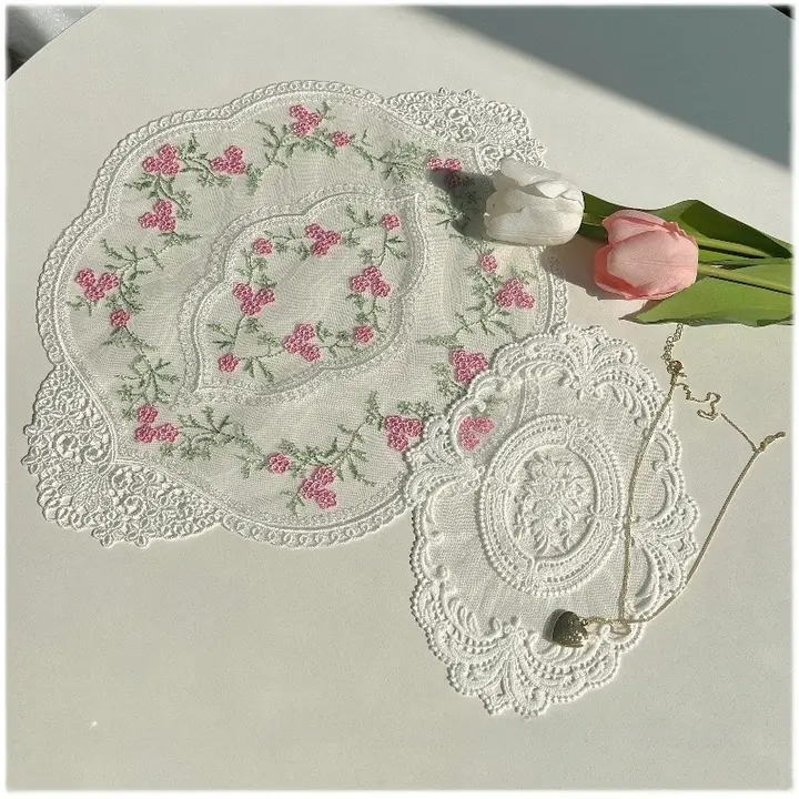 レース入りフラワー刺繍コースター【テーブルマット・北欧風・インテリア用】