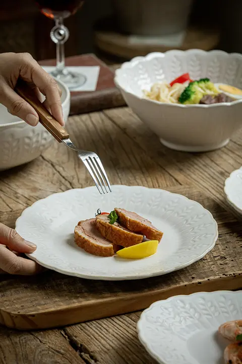 法式復古デザインの高級浮彫皿【おしゃれでエレガント】（セットアップ対応）