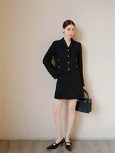 金属ボタン付きジャケットとロングスカート【デザイン性と高級感を兼ね備えた女性用コーディネート】（セットアップ対応）