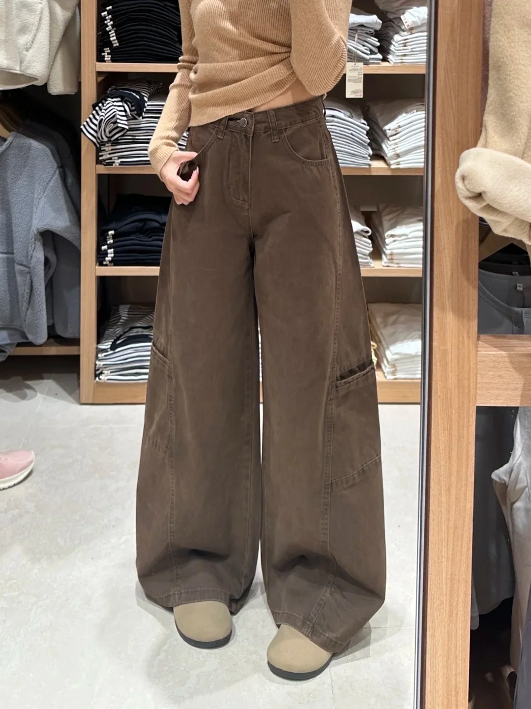 黒 デニム ワイド パンツは本当に今が旬？2026年春のデニムワイドテイプドパンツ選びの本質とは