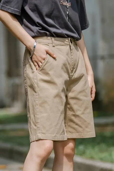 カーキ色の女性用ワークショーツ【夏用・ラフなフィット・ショートパンツ】
