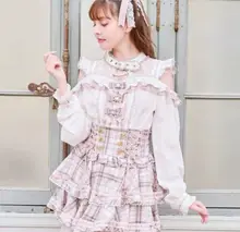 セクシーで甘美なデザイン！レースオフショルダーシャツ【リボン付き・カジュアル・学院風】（セットアップ対応）