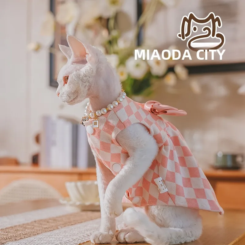 デヴォンレックス用猫服 ハッピーキャット：リボン付きチェックドレスの実用性とサイズ適合性を解説