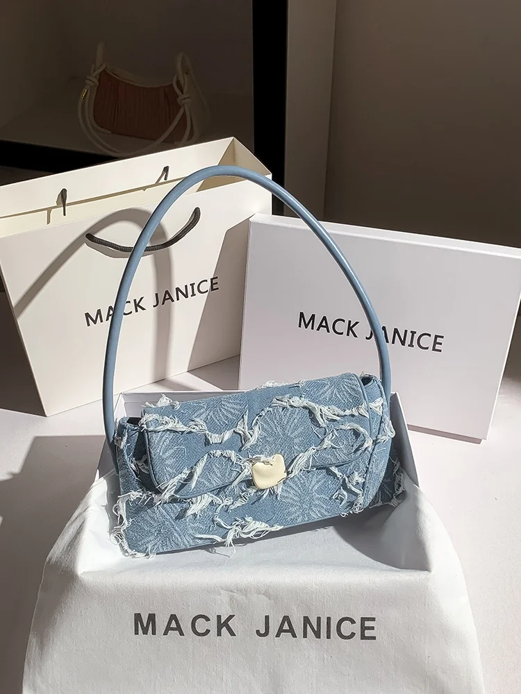 フリルバッグの流行トレンドを実用的に解読：MackJaniceのショルダーバッグがどういったシーンで活躍するか