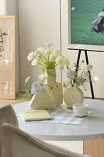 可愛い小花瓶【陶器製・インテリア用・クリエイティブデザイン】