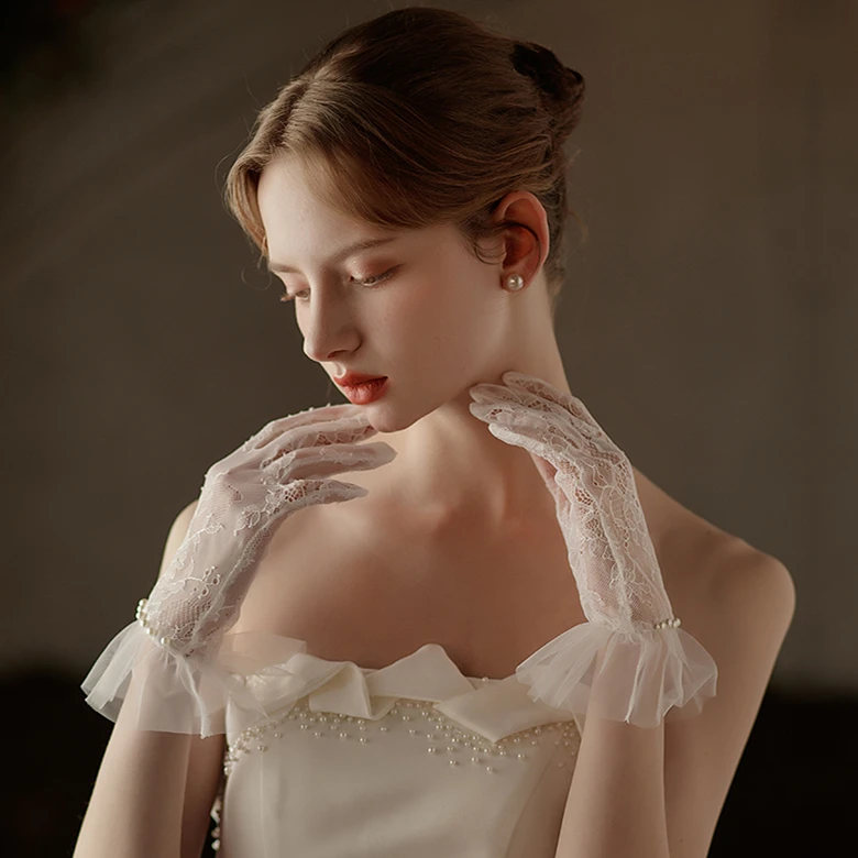 結婚式で使えるグローブは、本当に必要なの？