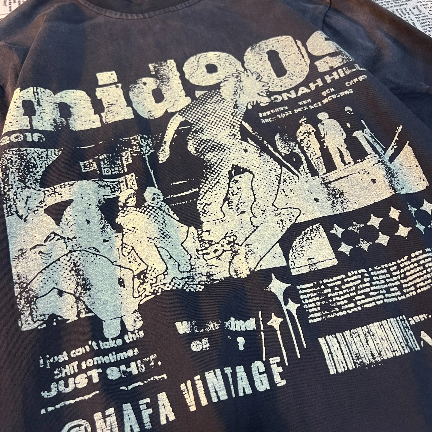 アメリカンレトロ風グラデーションタイダイプリント半袖Tシャツ：ワンポイント刺繍のスタイル選定ガイド