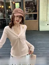 ピンクのVネックニットトップス【ハングデザイン・女性用・春用】（セットアップ対応）