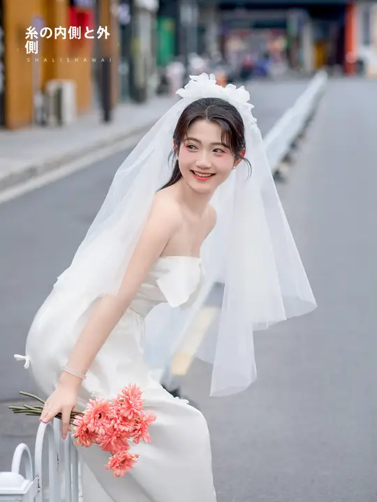花飾り付きウェディングベール【ボリューム感・結婚式用・写真撮影用】